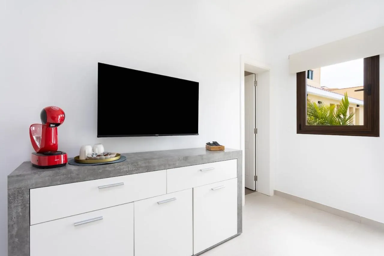 Wonderful Vacation Home Suites And Pool Costa Adeje  Spanien