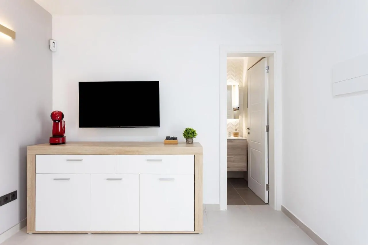 Wonderful Vacation Home Suites And Pool Costa Adeje  Villa Costa Adeje (Tenerife)