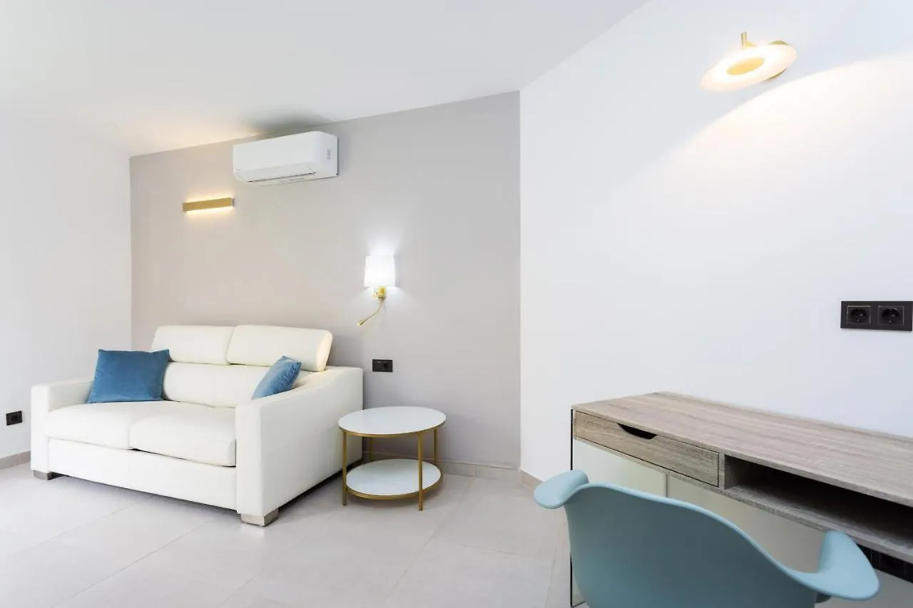 Villa Wonderful Vacation Home Suites And Pool Costa Adeje  Spagna