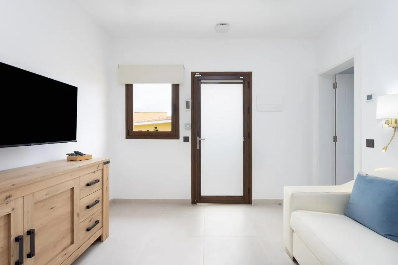 Villa Wonderful Vacation Home Suites And Pool Costa Adeje